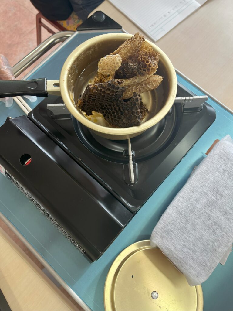 蝋採取
